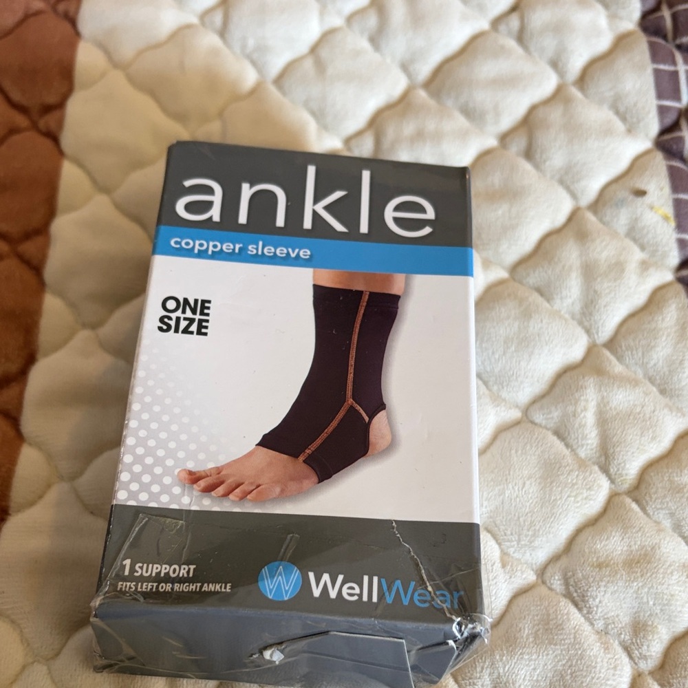 Men’s Copper Sleeve Ankle Support - Black